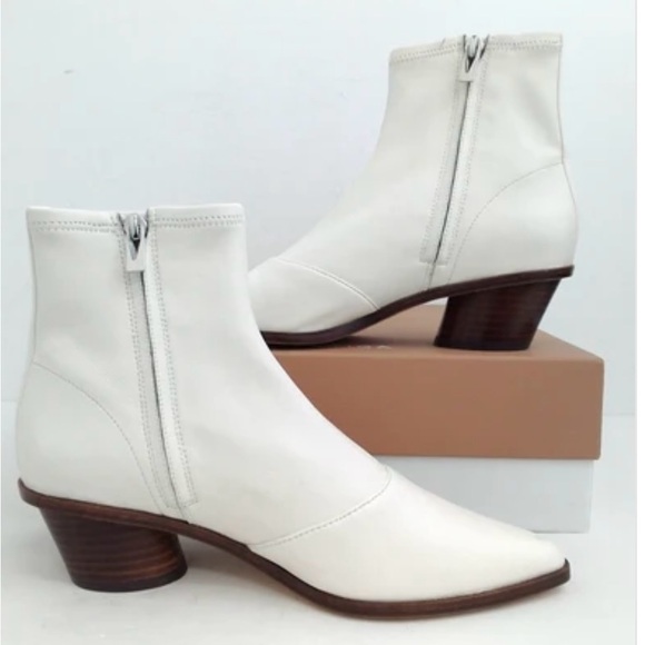 NIB: Via Spiga Women's Odette Milk Leather Booties Size 6.5 original box - Picture 2 of 11